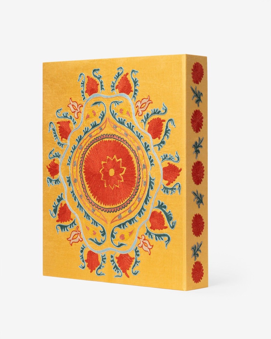 Architecture & Design | Assouline Uzbekistan Living Treasures: Celebration Of Craftsmanship (Special Edition)